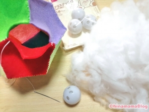 【ハンドメイド】塗ったフェルトに綿を入れる